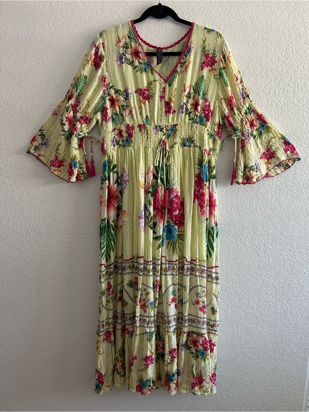 Me 2 Magic Pale Yellow Beachy Boho Tropical Floral Print Half Sleeve Maxi Dress